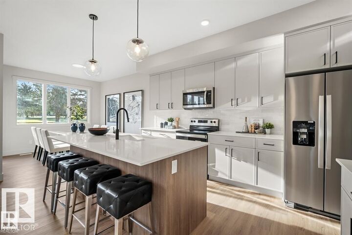 Property Photo:  24 Grayson Green  AB T7Z 0A0 