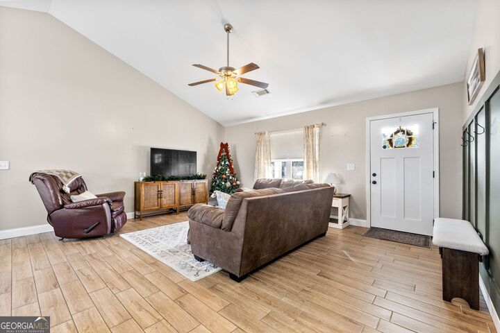 Property Photo:  152 Mathews Road  GA 30257 