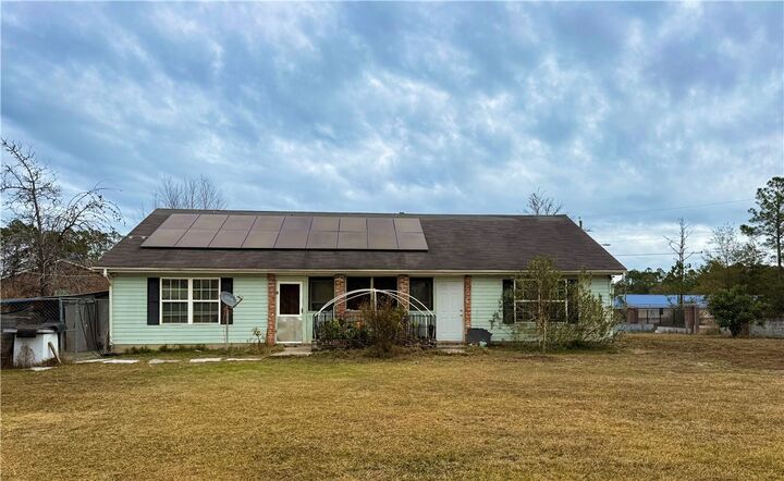 Property Photo:  387 Burton Street  GA 31553 