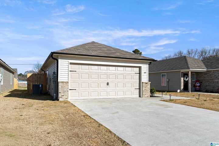 Property Photo:  693 Savannah Street  AL 35120 