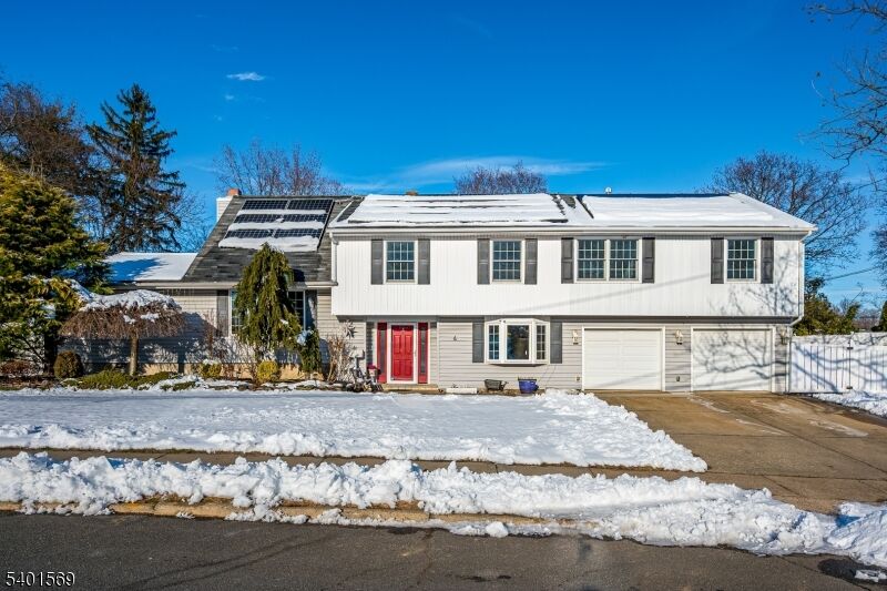 Property Photo:  4 Winthrop Rd  NJ 08873 