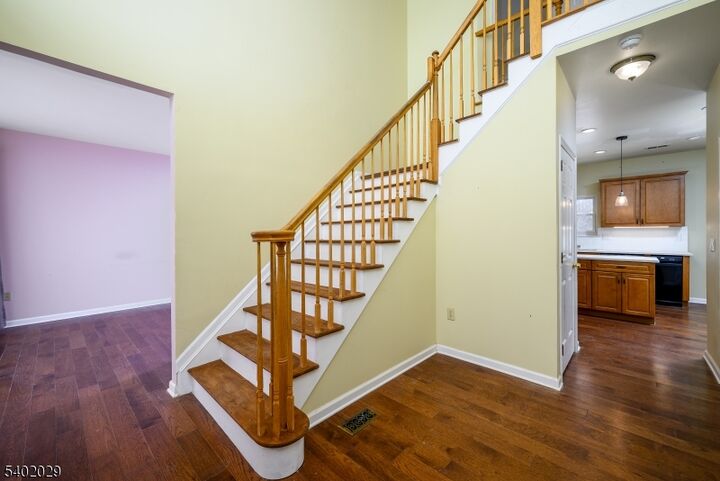Property Photo: 5 Clover Hills Dr NJ 08873