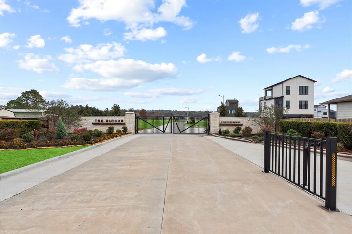 Property Photo: 13194 Clear View Drive TX 77318