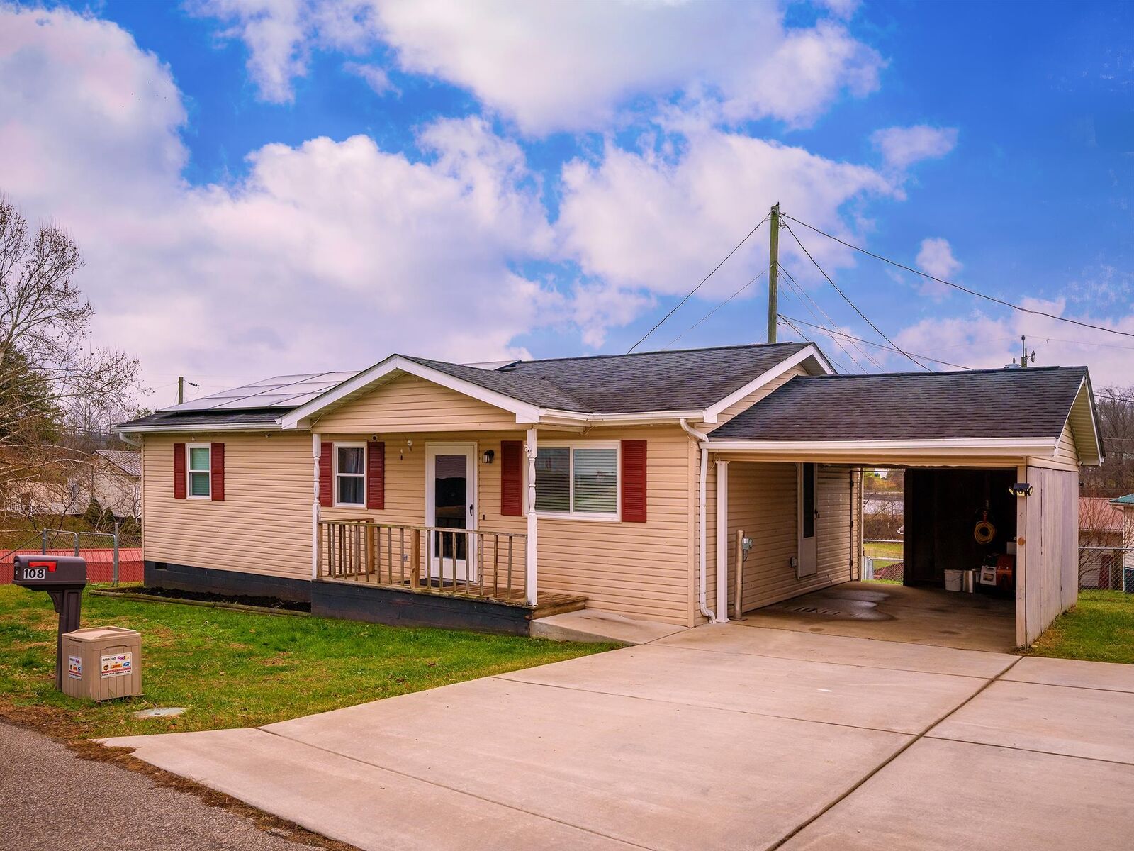 Property Photo:  108 Russell Court  WV 25510 