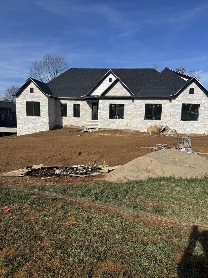 Property Photo: 1033 Lakemere Drive KY 42503