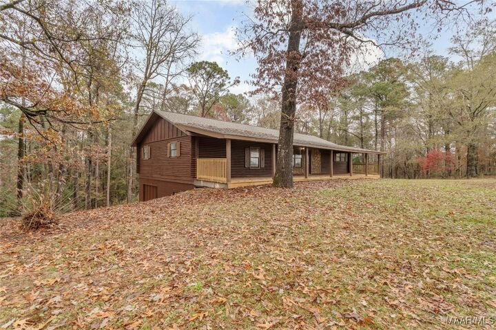 Property Photo:  94 499 County Road  AL 35046 