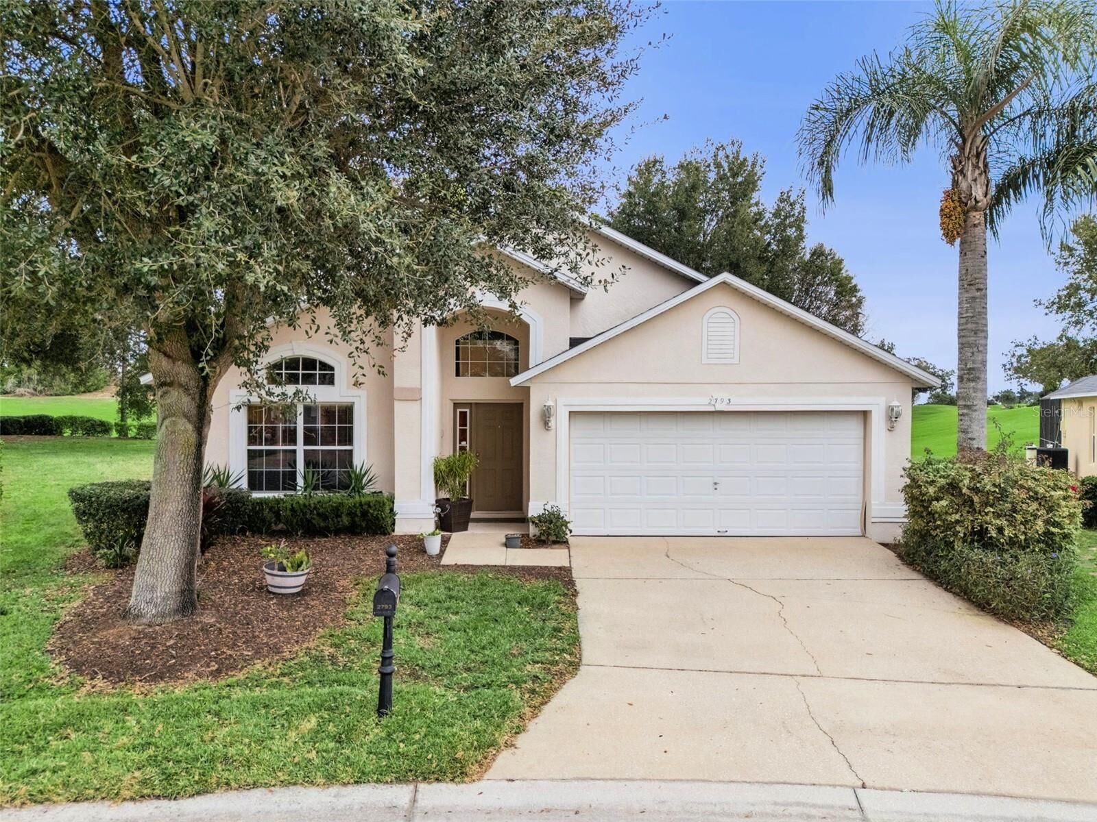 Property Photo: 2793 Kokomo Loop FL 33844