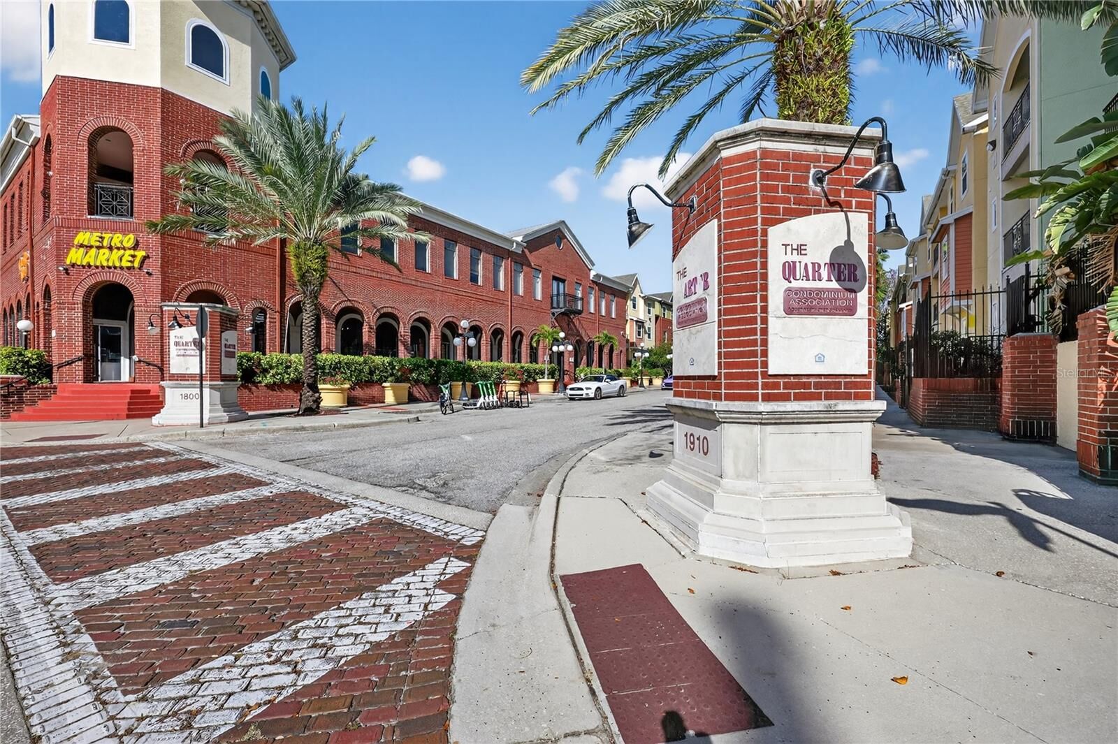 Property Photo: 2010 E Palm Avenue 14304 FL 33605