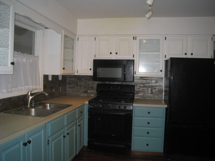 Property Photo:  245 Bona Vista Drive NW  MI 49504 