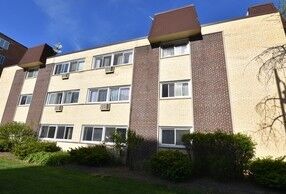 Property Photo:  677 S River Road 2D  IL 60016 