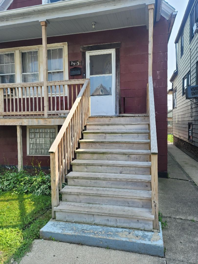 Property Photo: 2913 E 97th Street IL 60617