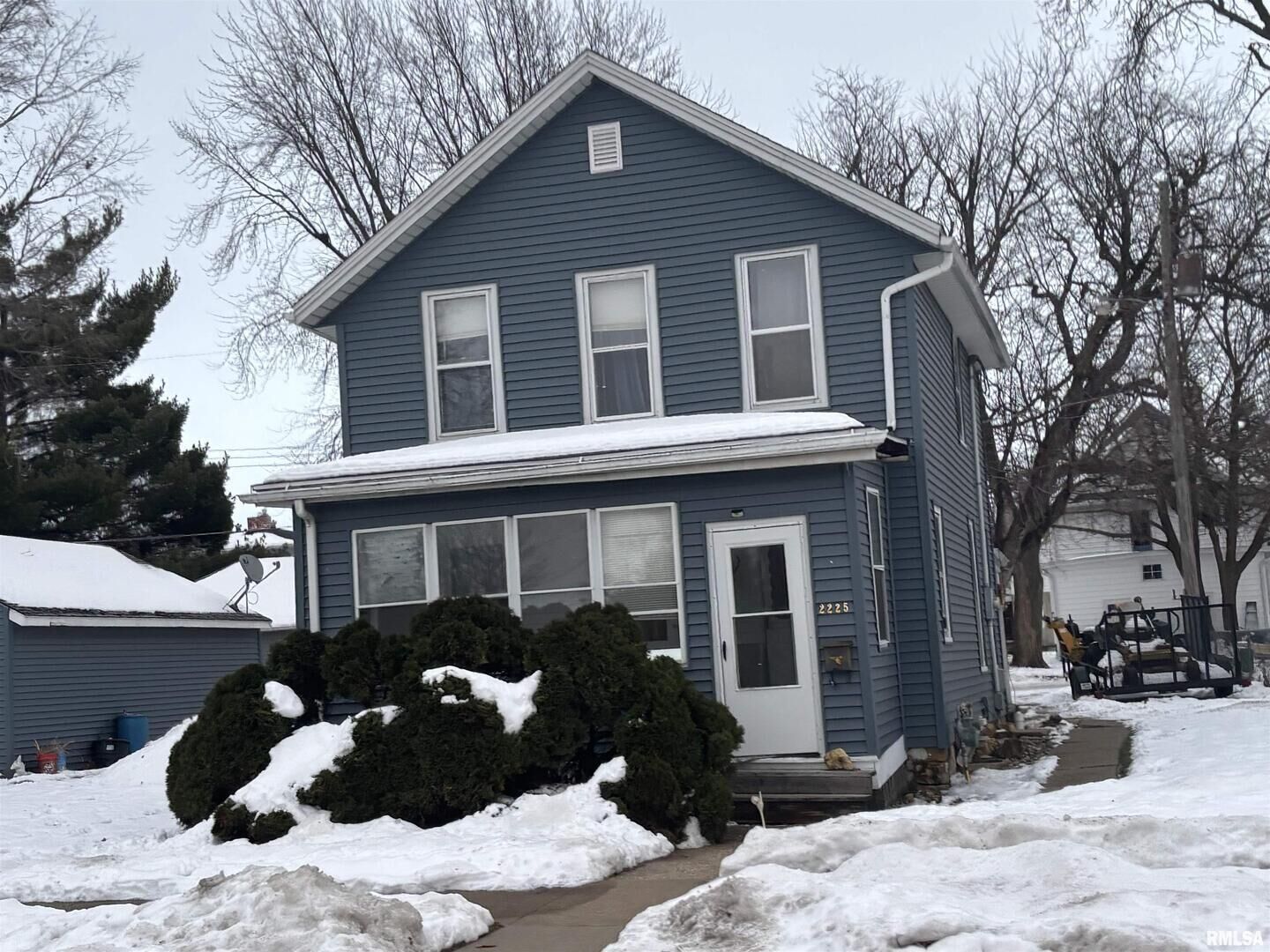 Property Photo: 2225 Pershing Boulevard IA 52732