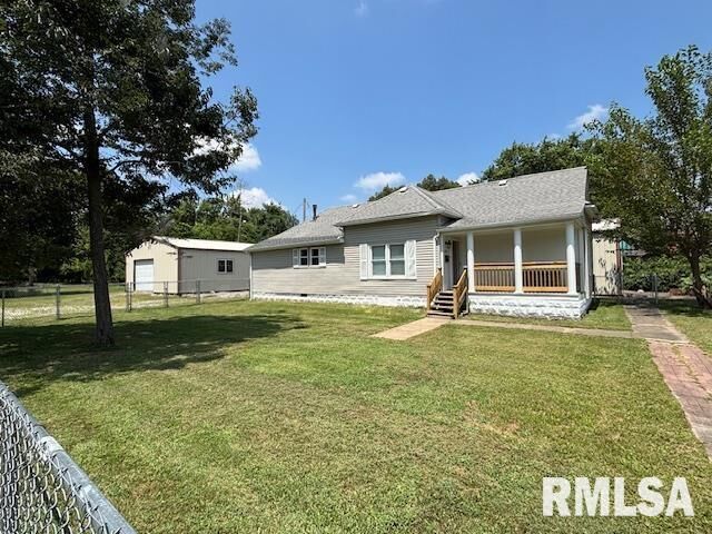 Property Photo: 1621 N Park Avenue IL 62948