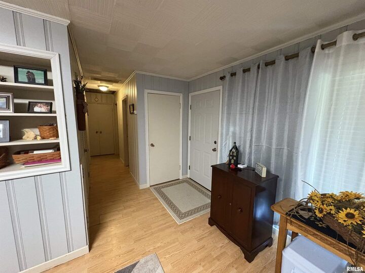 Property Photo:  817 Harrison Road  IL 62966 