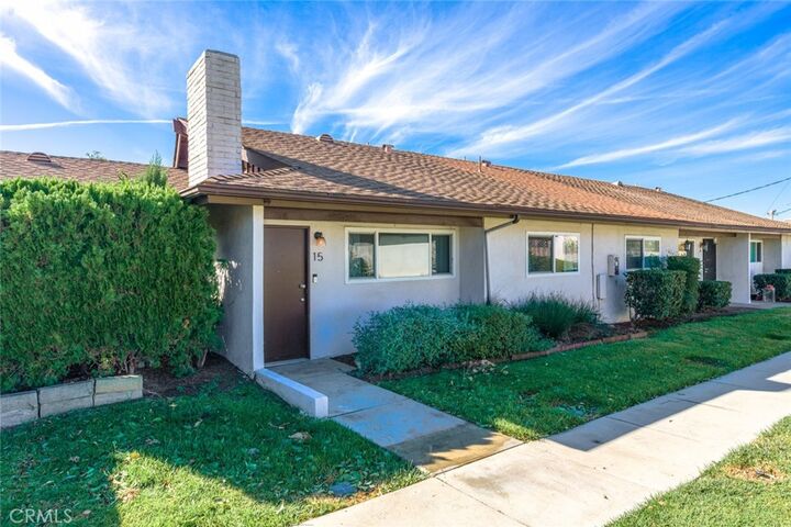 Property Photo:  1800 E Heim Avenue 15  CA 92865 
