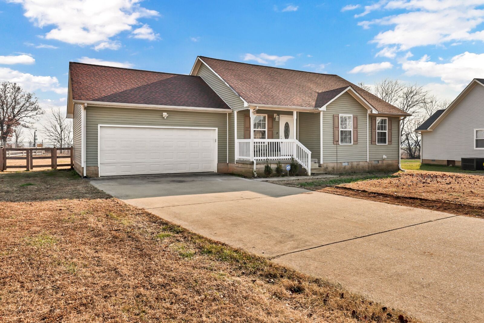 Property Photo: 602 S Cavalcade Cir KY 42262