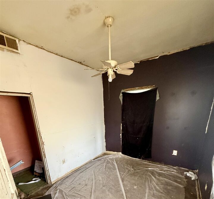 Property Photo:  1301 W College  OK 74631 