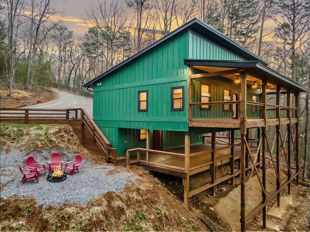 Property Photo:  307 Ross Road  GA 30559 