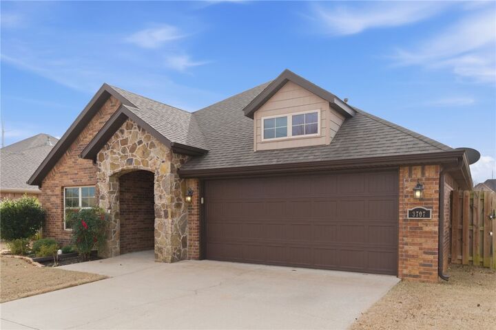 Property Photo: 3707 Town Vu Road AR 72712