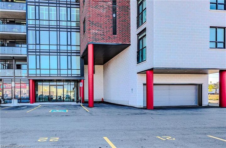 Property Photo:  5 Hamilton Street N 213  ON L8B 0E5 