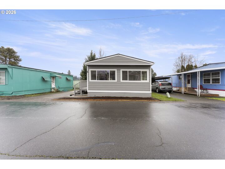 Property Photo:  4424 SE Roethe Rd 3  OR 97267 