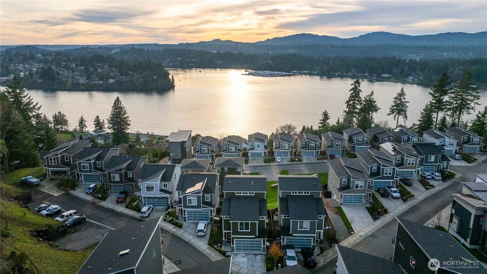 Property Photo: 139 Blackfish Court WA 98310