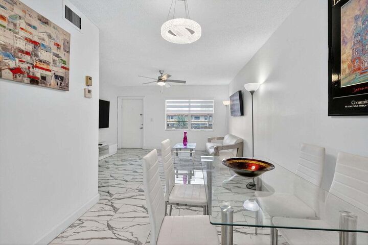 Property Photo:  5 Abbey Lane 204  FL 33446 