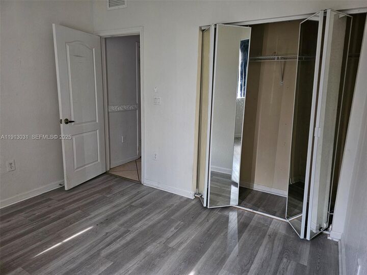 Property Photo: 21417 NW 13th Ct 509 FL 33169