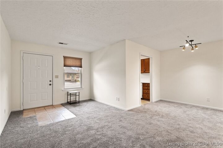 Property Photo:  710 Victoria Court  IN 47150 