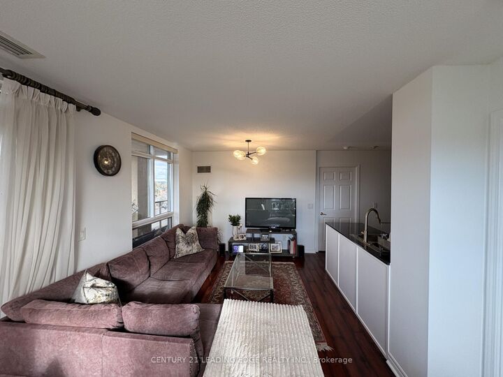 Property Photo:  18 Kenaston Gardens 712  ON M2K 3C7 