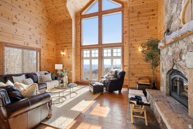 Property Photo:  2050 W Willow Cir  UT 84017 