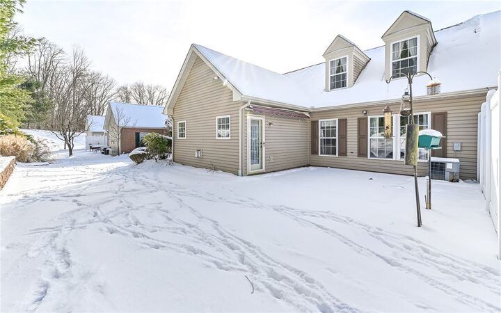 Property Photo:  710 Spencer Woods Dr  PA 15116 