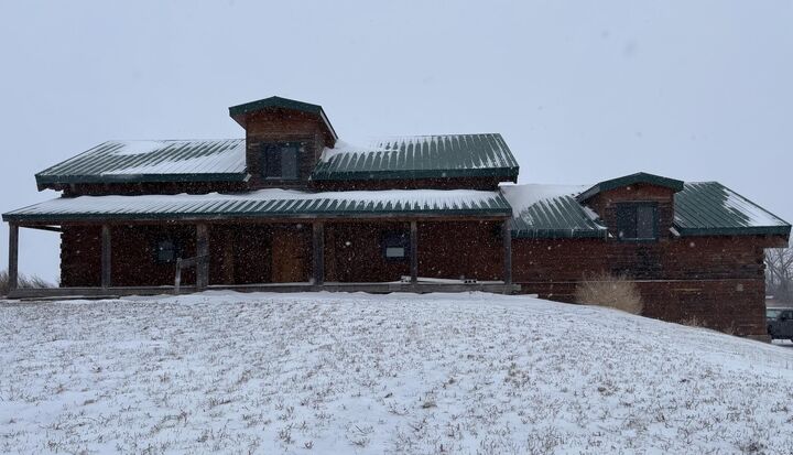 Property Photo:  1320 Lakeview Street  SD 57456 