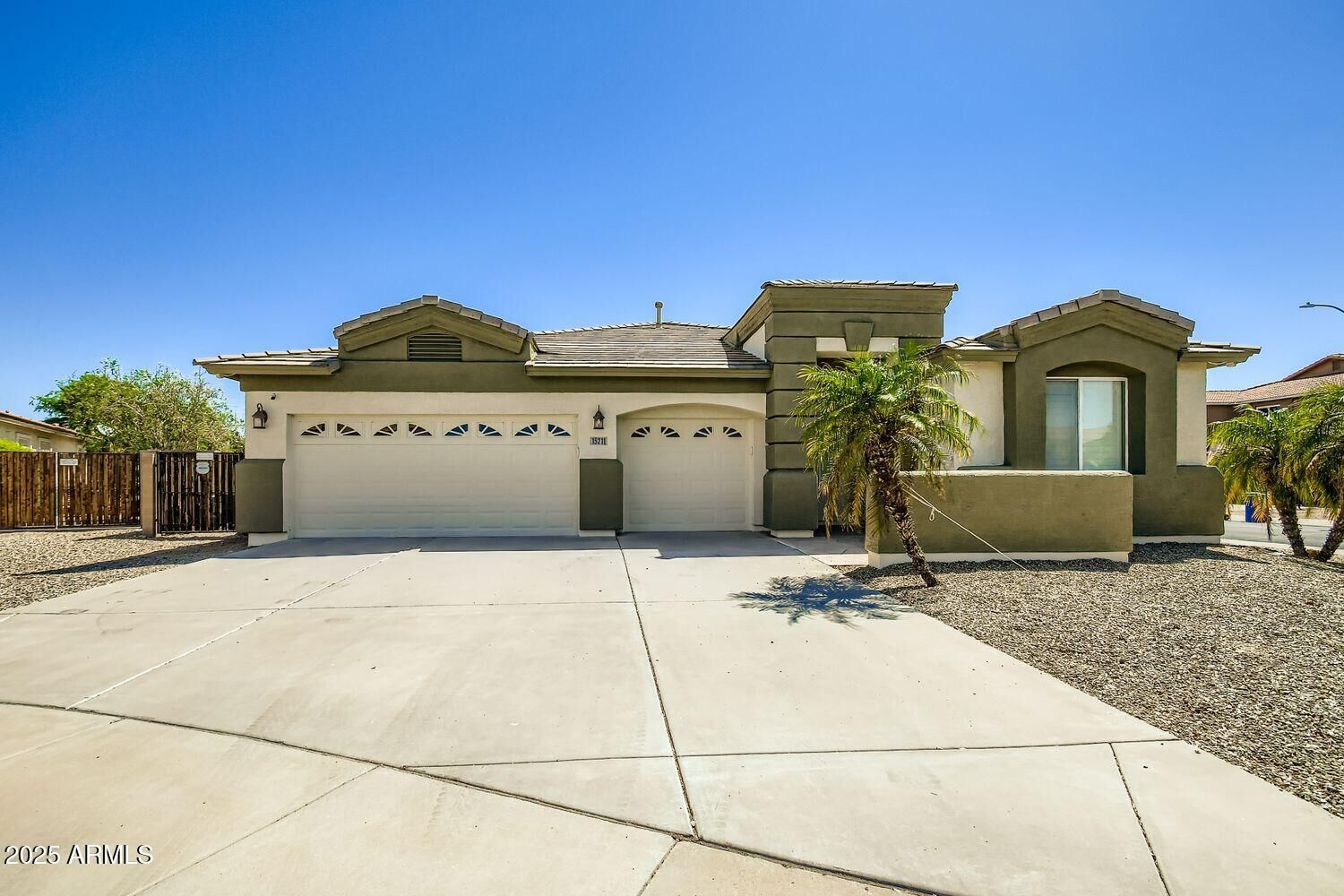 Property Photo:  15211 N 184th Court  AZ 85388 