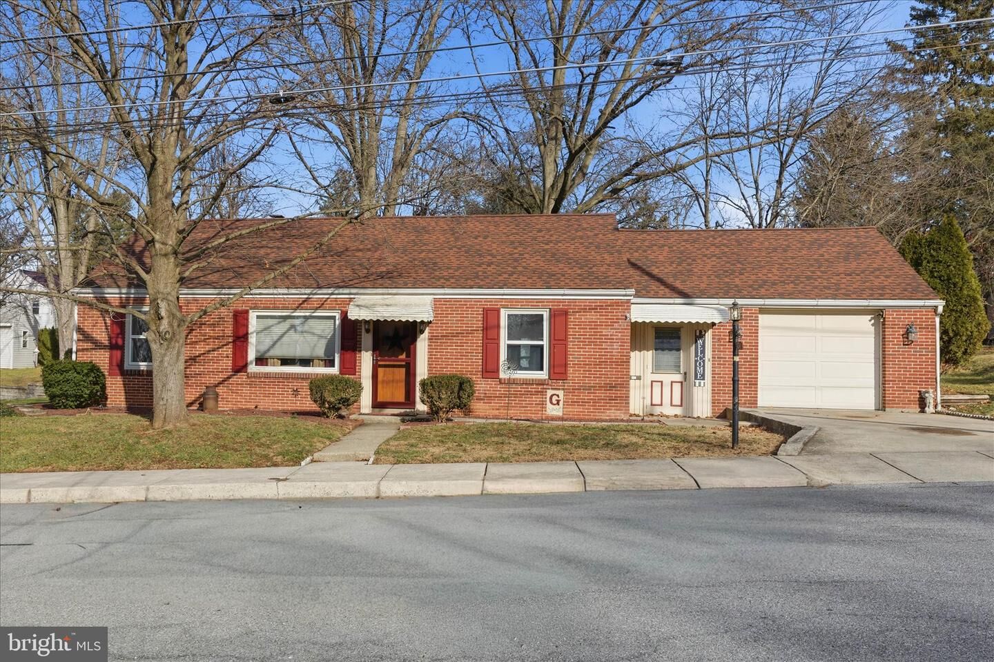 Property Photo:  124 Spruce Street  PA 17522 