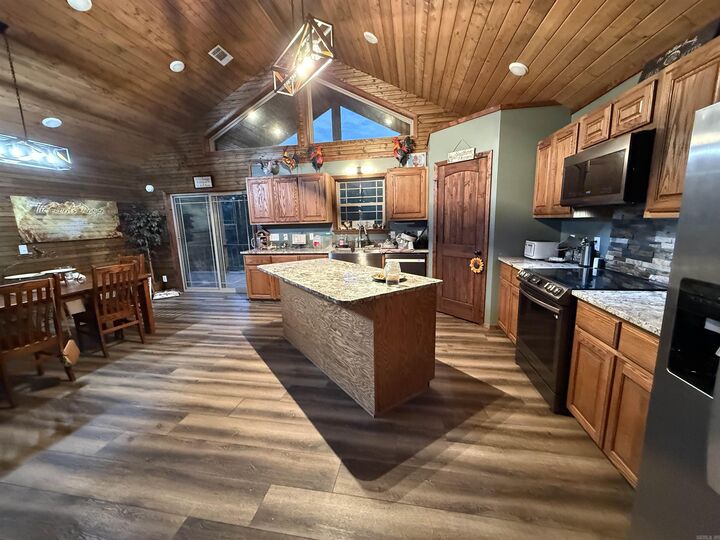 Property Photo:  519 Duff Road  AR 72846 