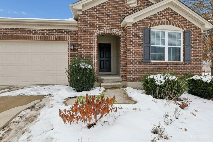 Property Photo:  487 Woodbine Court  OH 45039 