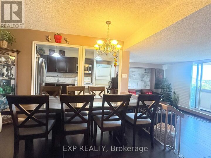 Property Photo: 5 San Romano Way 1009 ON M3N 2Y4