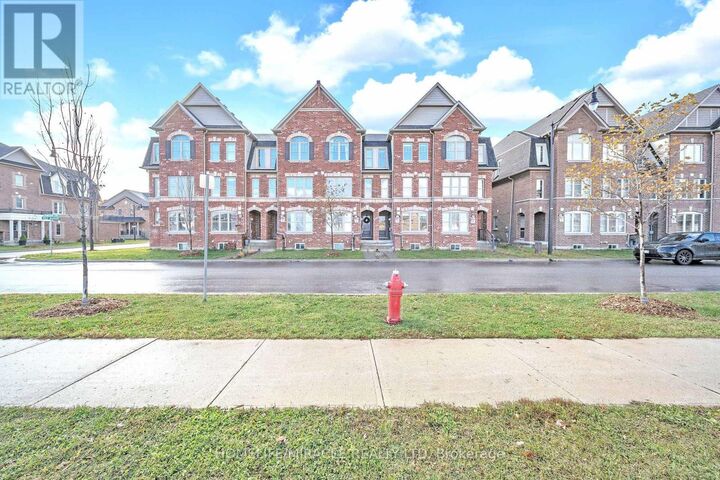 Property Photo:  15 Finegan Circle  ON L7A 4Z7 