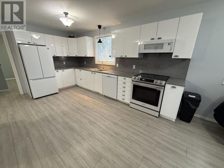 Property Photo:  94 Richan Rd  ON P0V 2J0 