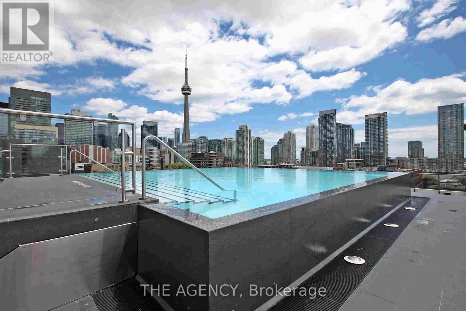 Property Photo:  560 King Street West 1011  ON M5V 0L6 