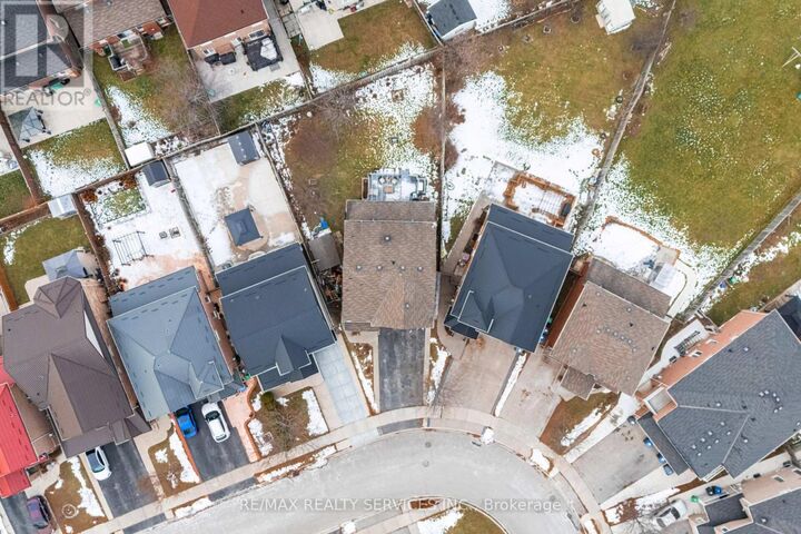 Property Photo:  31 Seahorse Avenue  ON L6V 4N7 