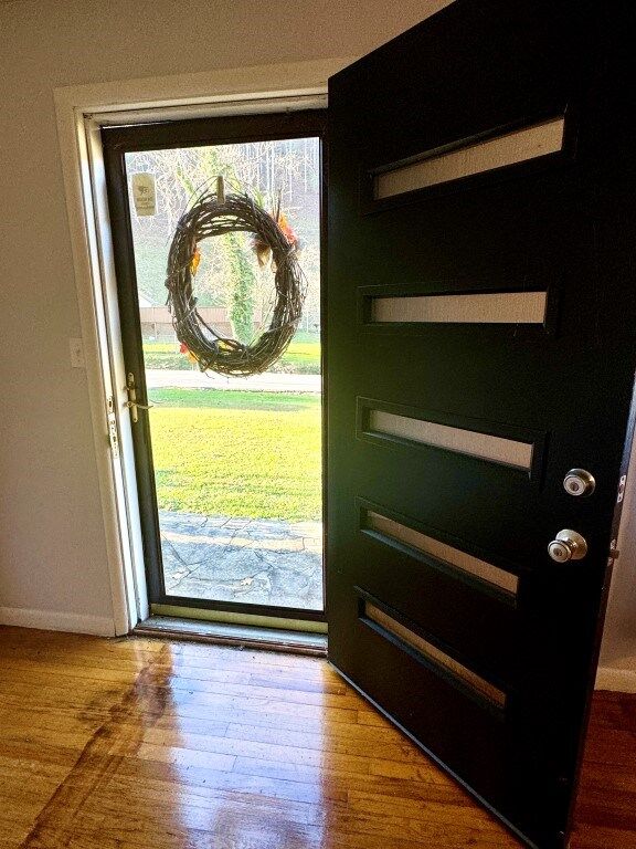 Property Photo:  523 Hurricane Creek  KY 41539 