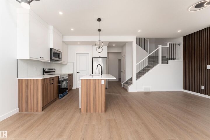 Property Photo:  73 Elliot Wynd  AB T8L 1R8 