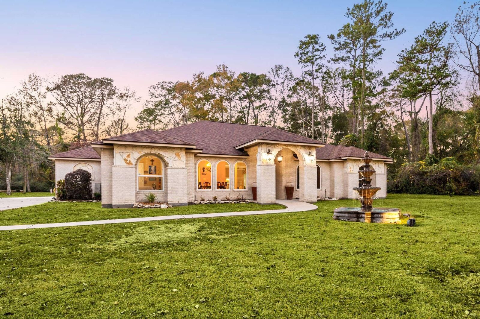 Property Photo:  11984 White Oak Crossing  TX 77385 