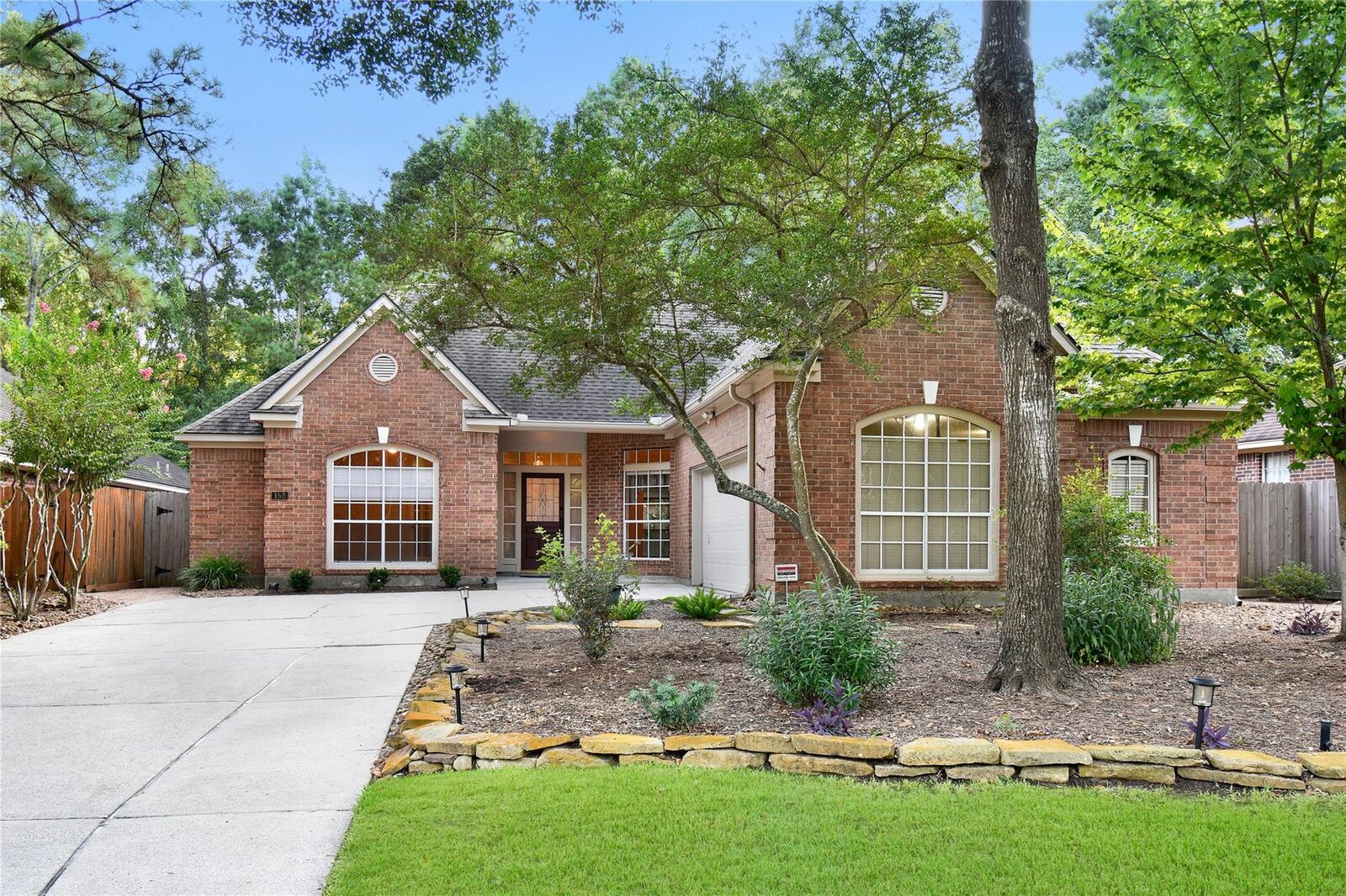 Property Photo:  152 W Amberglow Circle  TX 77381 