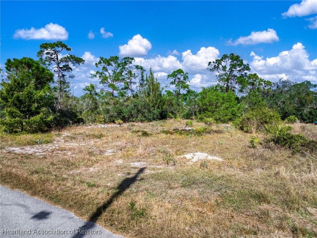 Property Photo: 3045 Birch Road FL 33852