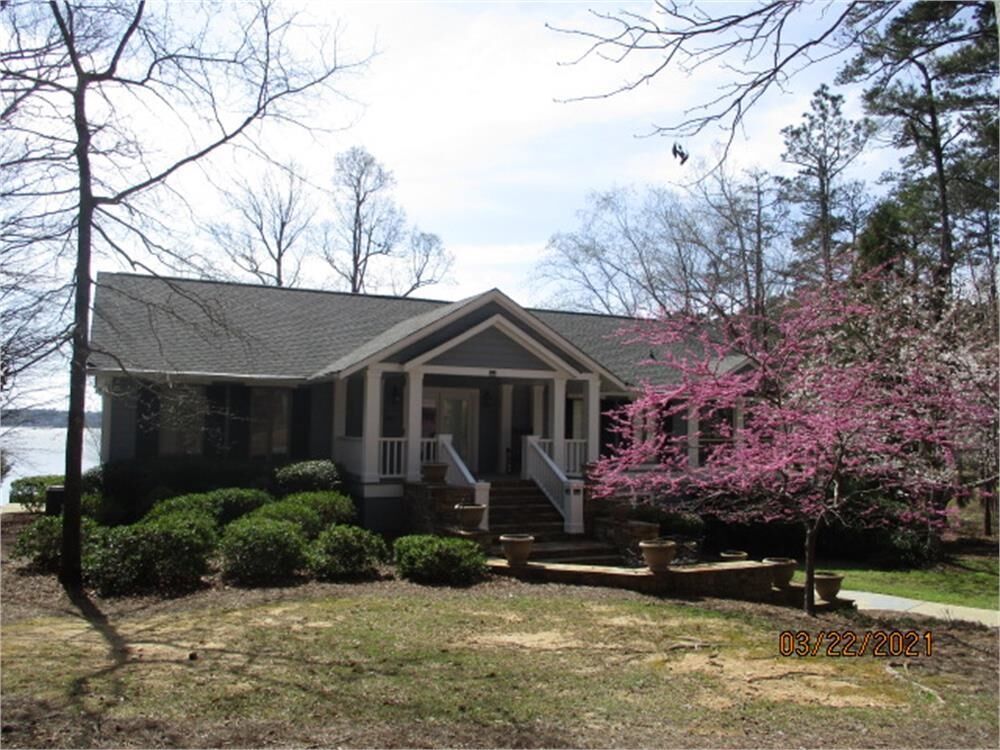 Property Photo:  1071 Horseshoe Drive  GA 30642 