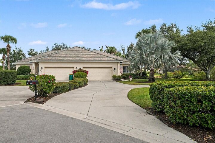 Property Photo:  4183 Herons Pointe Drive  FL 33953 
