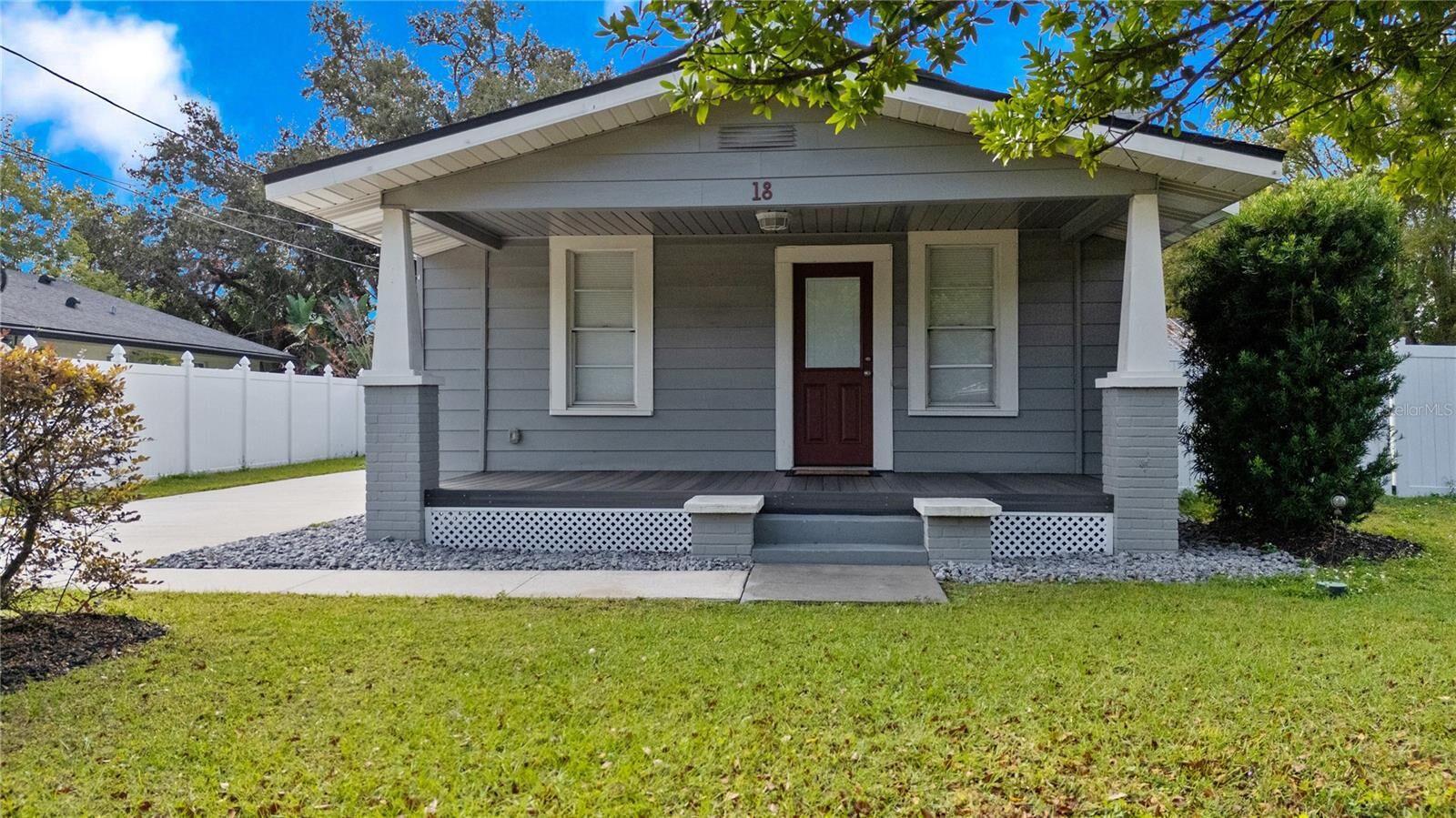 Property Photo: 18 W Vining Street FL 34787